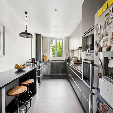 Veeve - Industry Chic Apartment Paris